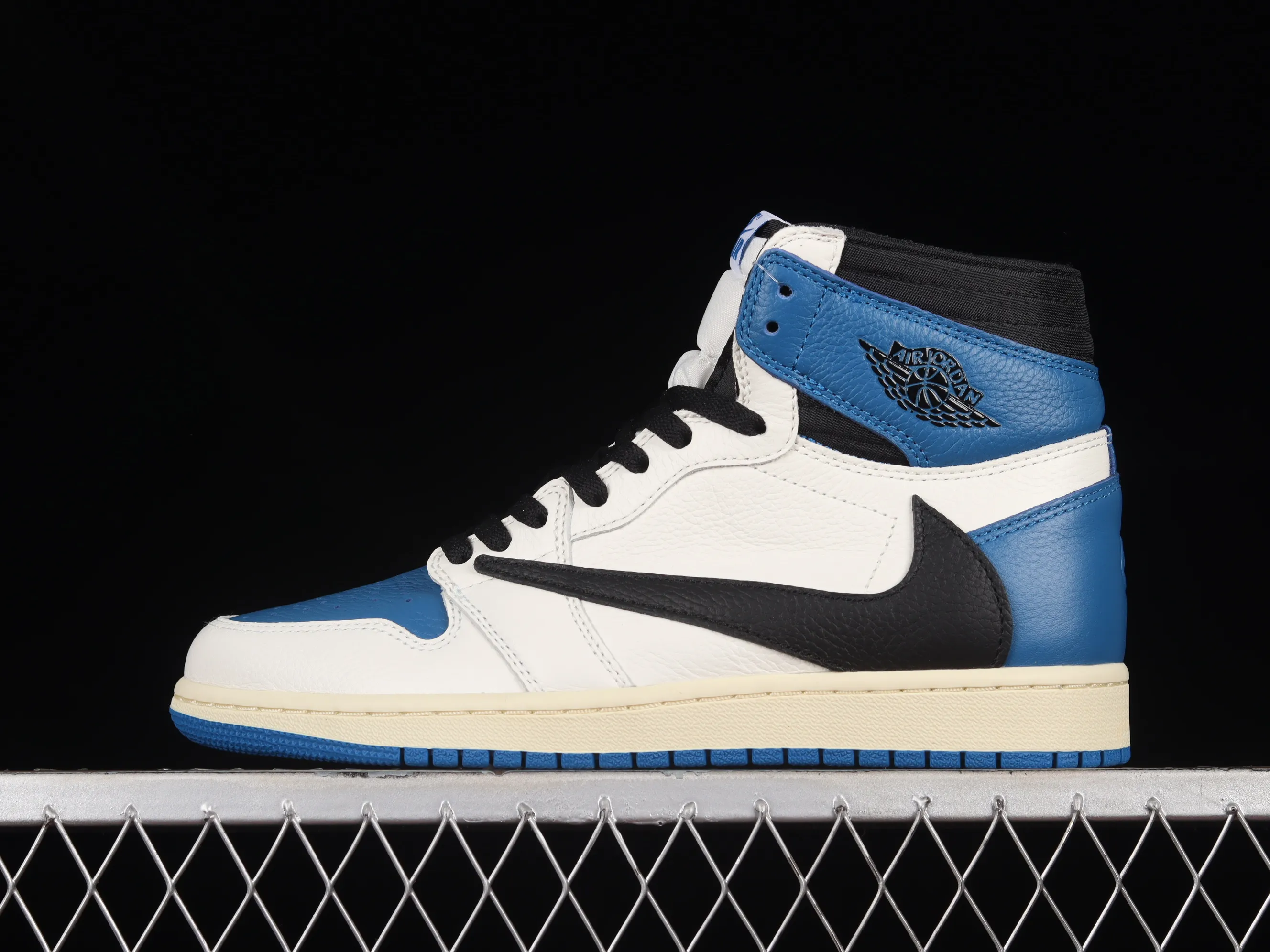 All Categories Air Jordan Jordan Series Basketball Shoes Air Jordan 1 High LW Version Travis Scott x Air Jordan 1 High OG AJ1 Lightning Overhead DH3227-105